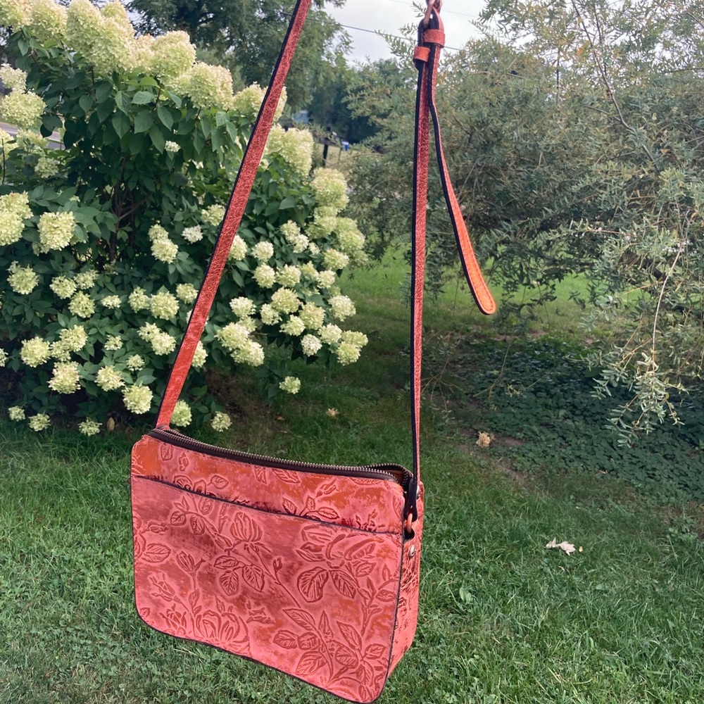 Patricia Nash beautiful fall crossbody EUC